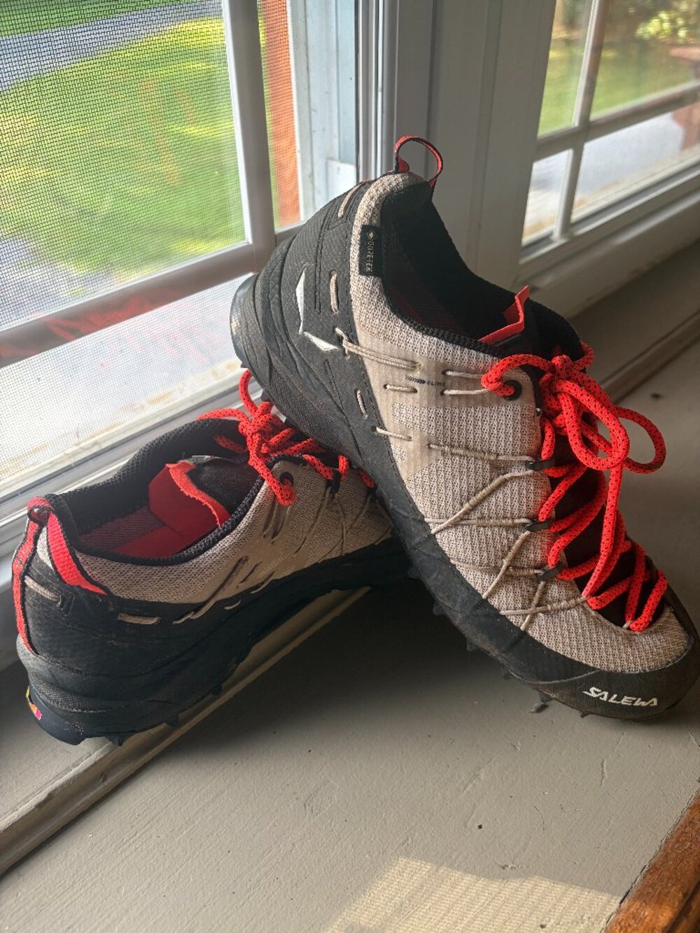SALEWA Wildfire 2 GTX Women’s Hiking – Size 7.5 GORE-TEX